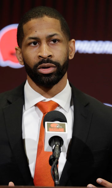 Browns young GM sticks to NFL draft plan like "seasoned vet"